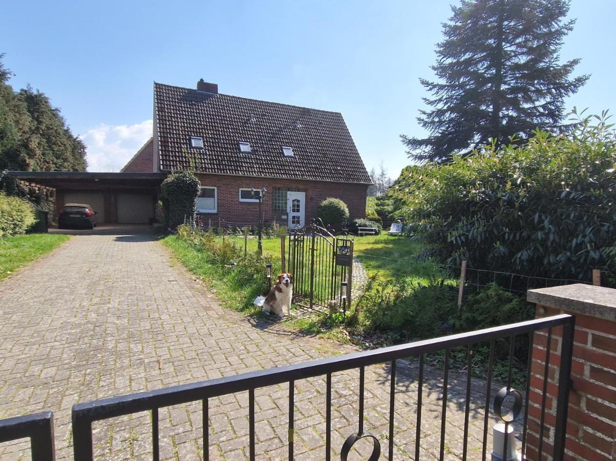 Gemuetliche Wohnung Direkt Am Kuestenkanal! Wardenburg Bagian luar foto