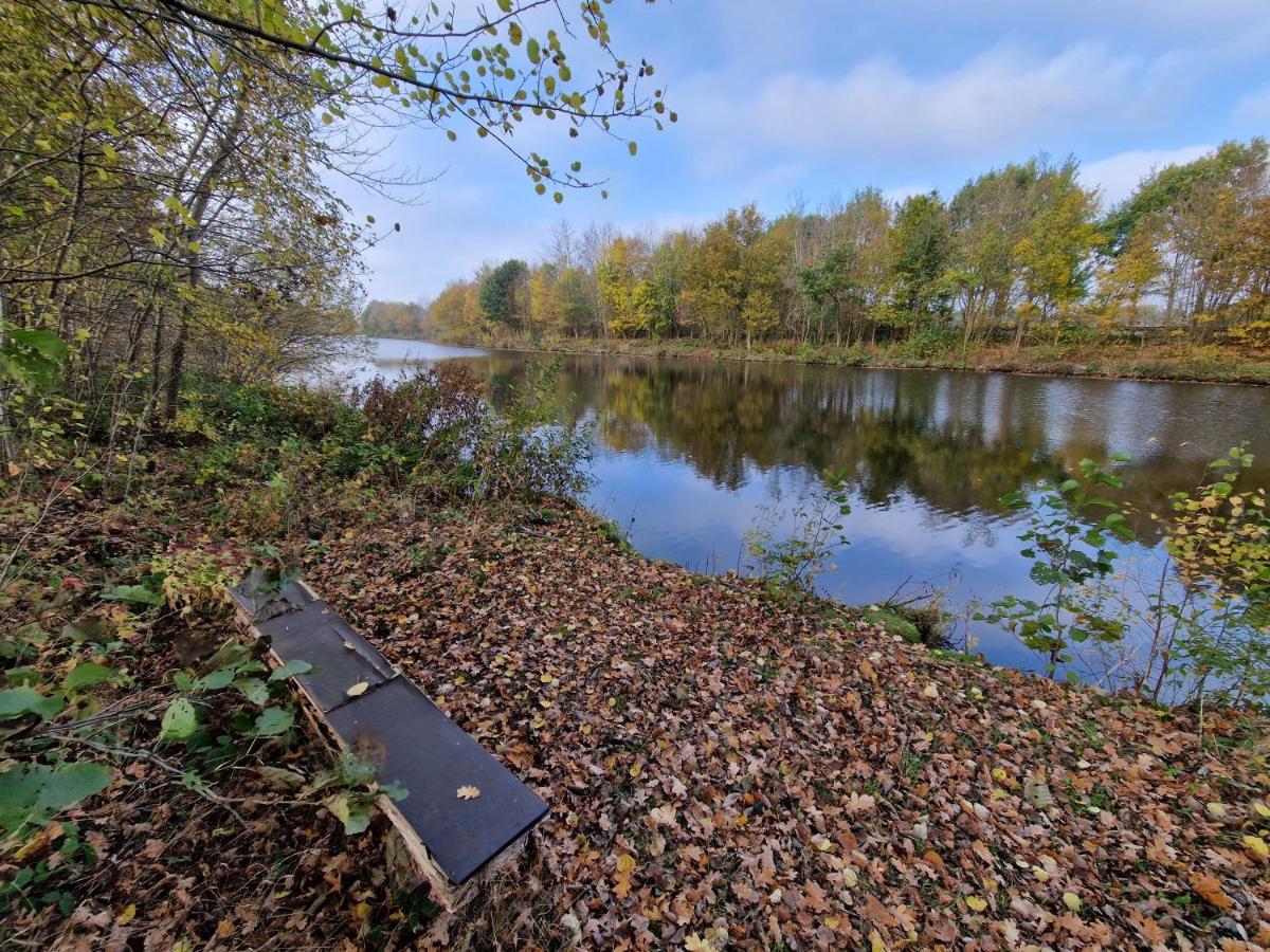 Gemuetliche Wohnung Direkt Am Kuestenkanal! Wardenburg Bagian luar foto