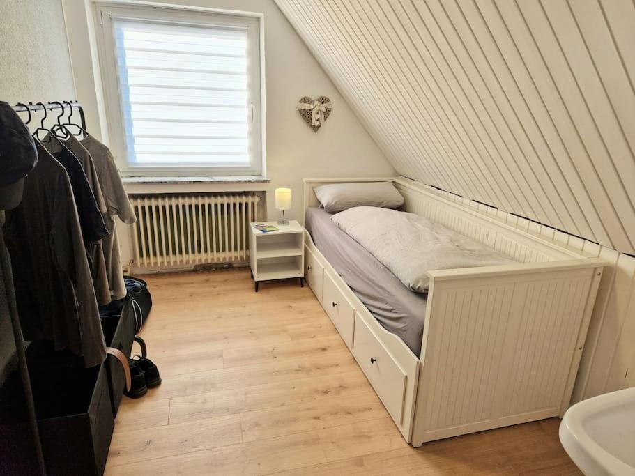 Gemuetliche Wohnung Direkt Am Kuestenkanal! Wardenburg Bagian luar foto